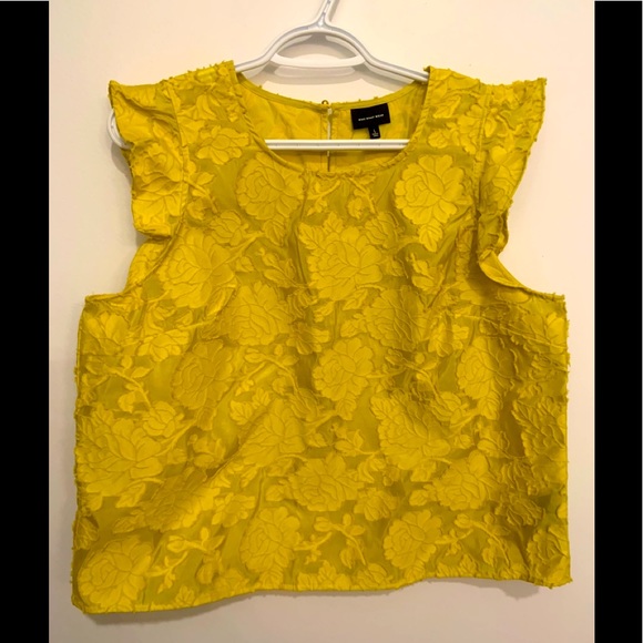 Lace yellow top (2 for 20$) - Picture 1 of 3
